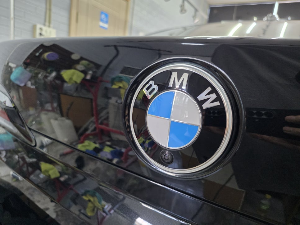 BMW 7시리즈 광택 시공 후 출고 대기 모습