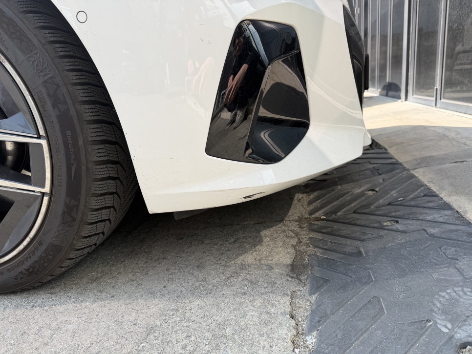 BMW 5시리즈 사이드미러 외형복원 후 모습